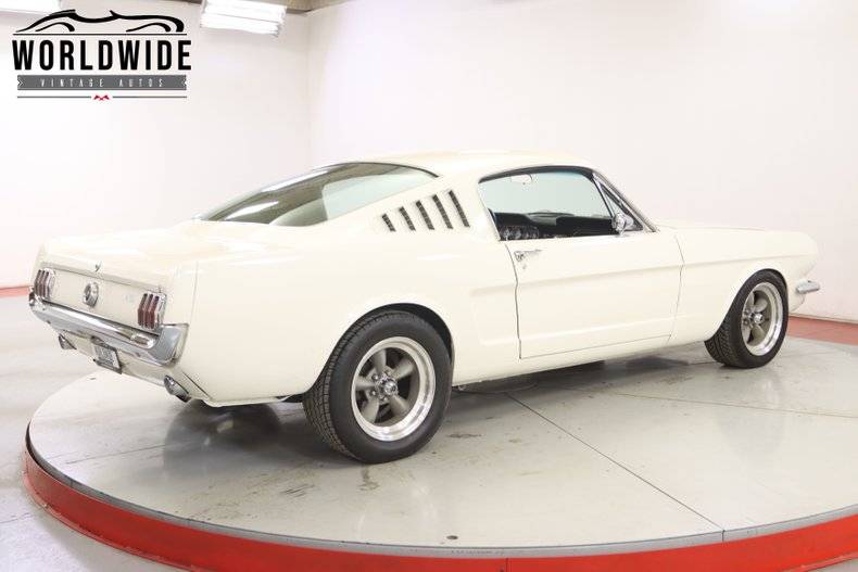 Ford Mustang 306 ci 1965 v8 prix tout compris