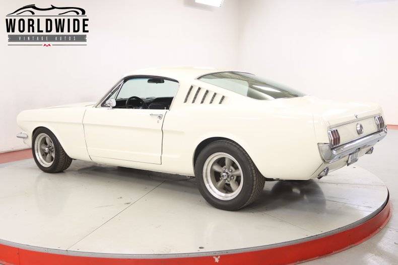 Ford Mustang 306 ci 1965 v8 prix tout compris