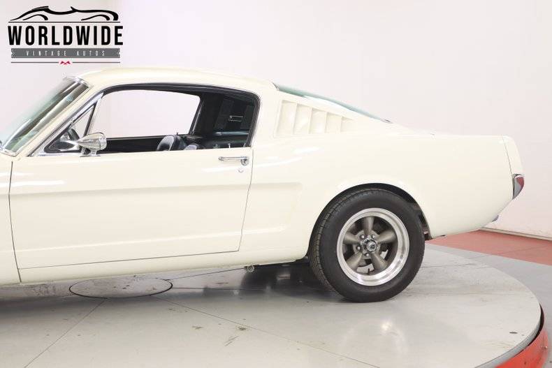 Ford Mustang 306 ci 1965 v8 prix tout compris