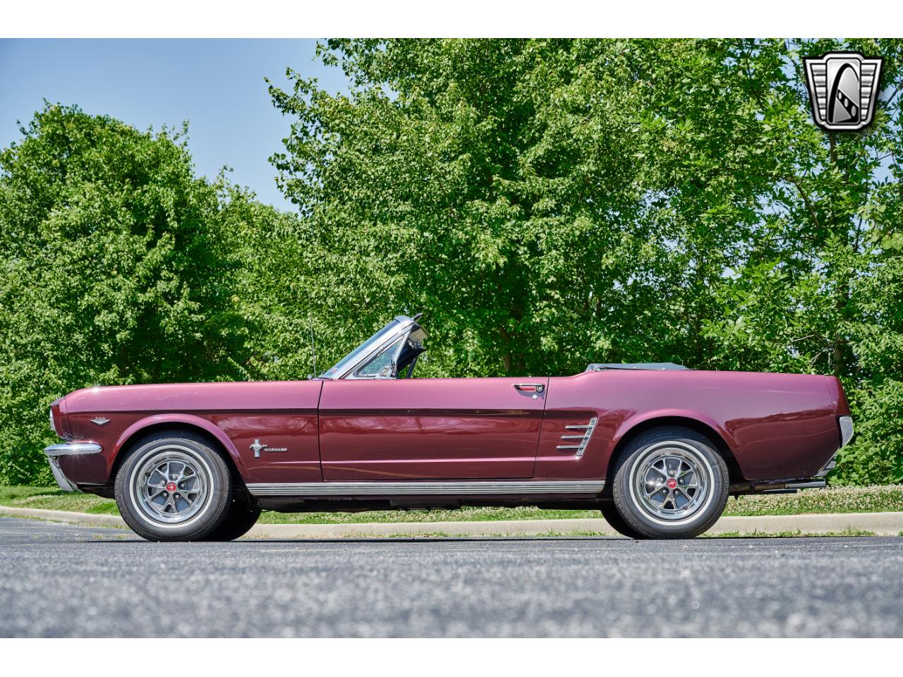 Ford Mustang Cabriolet 1966 v8 code c prix tout compris