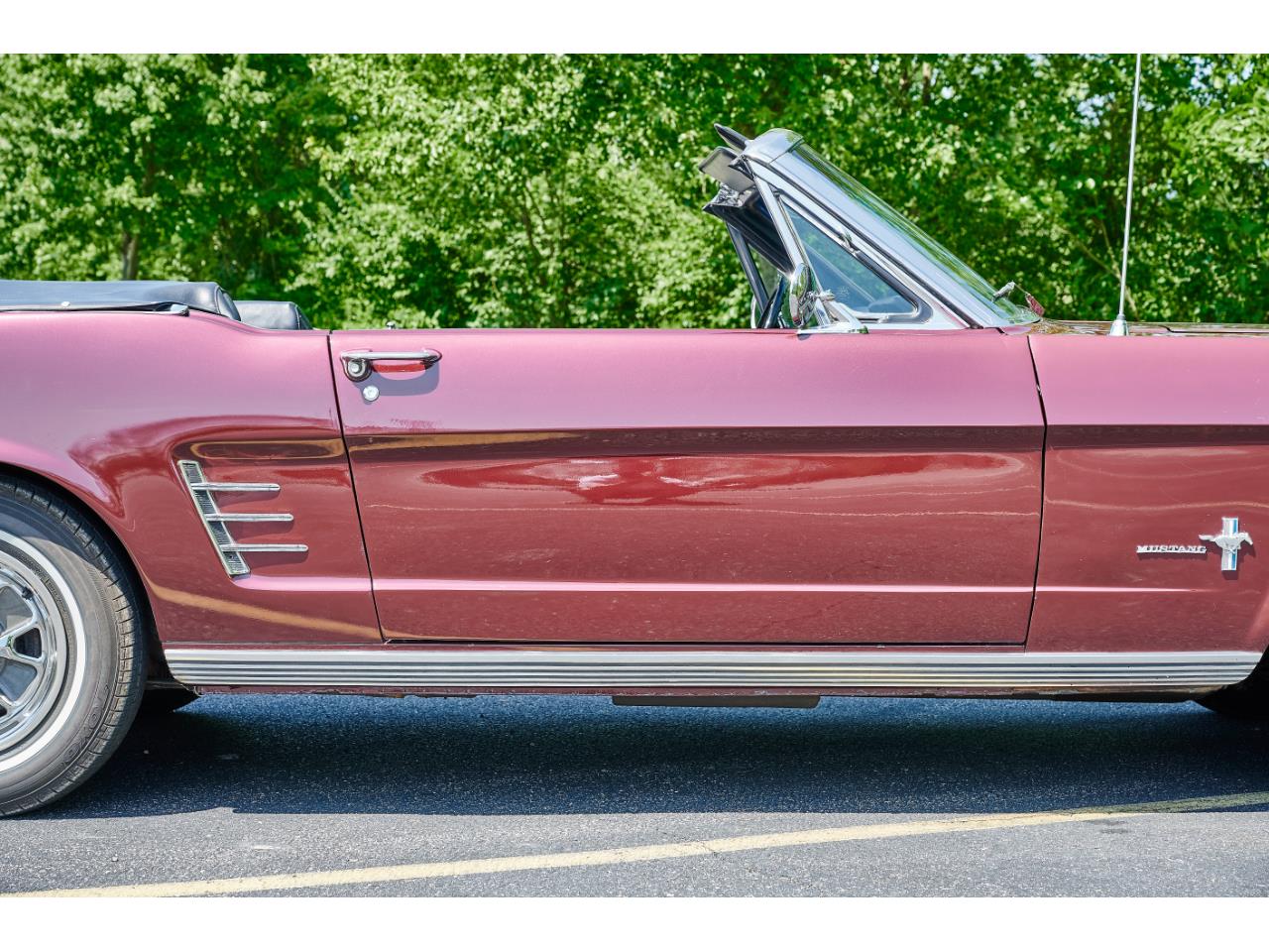 Ford Mustang Cabriolet 1966 v8 code c prix tout compris