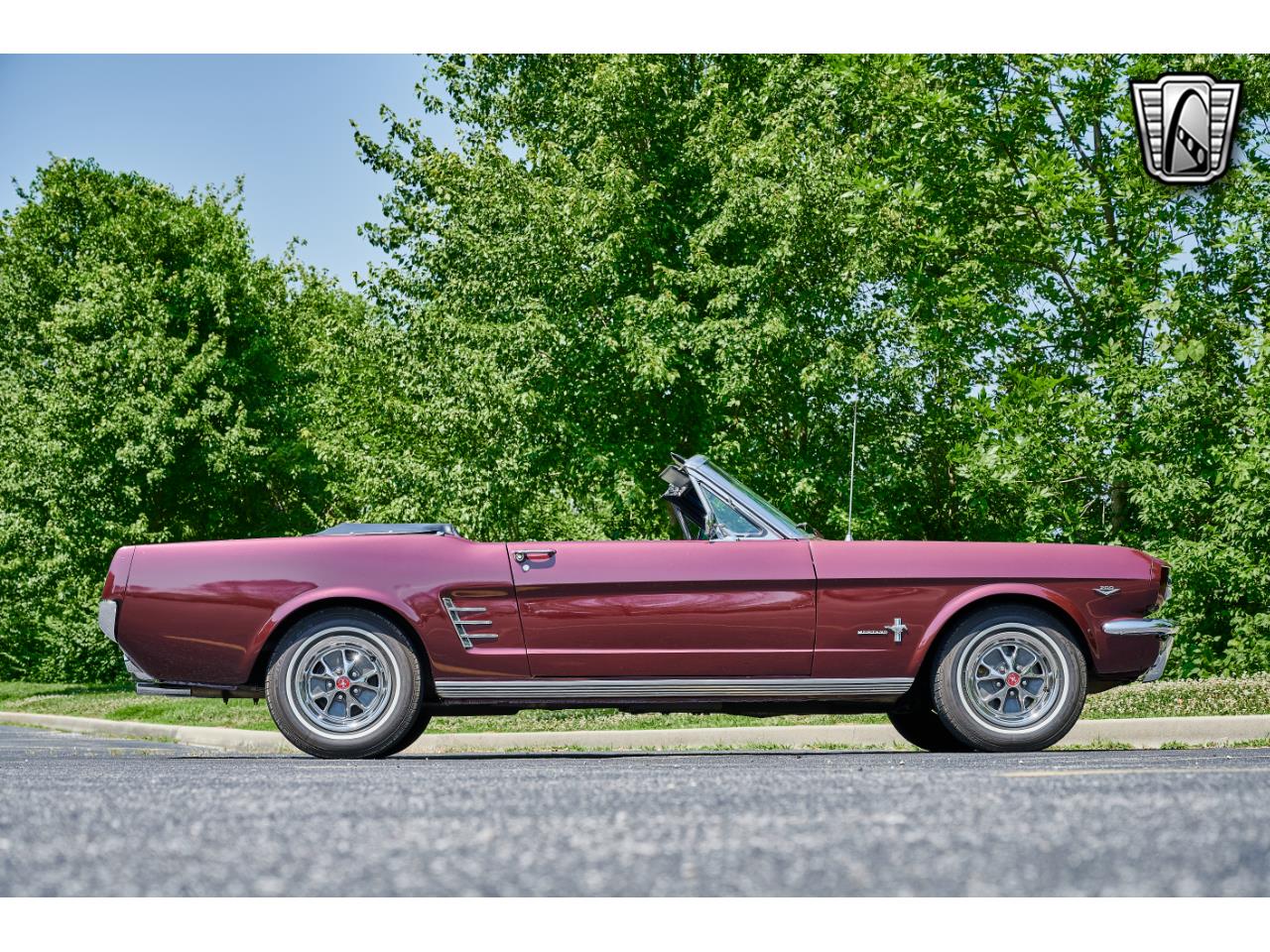 Ford Mustang Cabriolet 1966 v8 code c prix tout compris