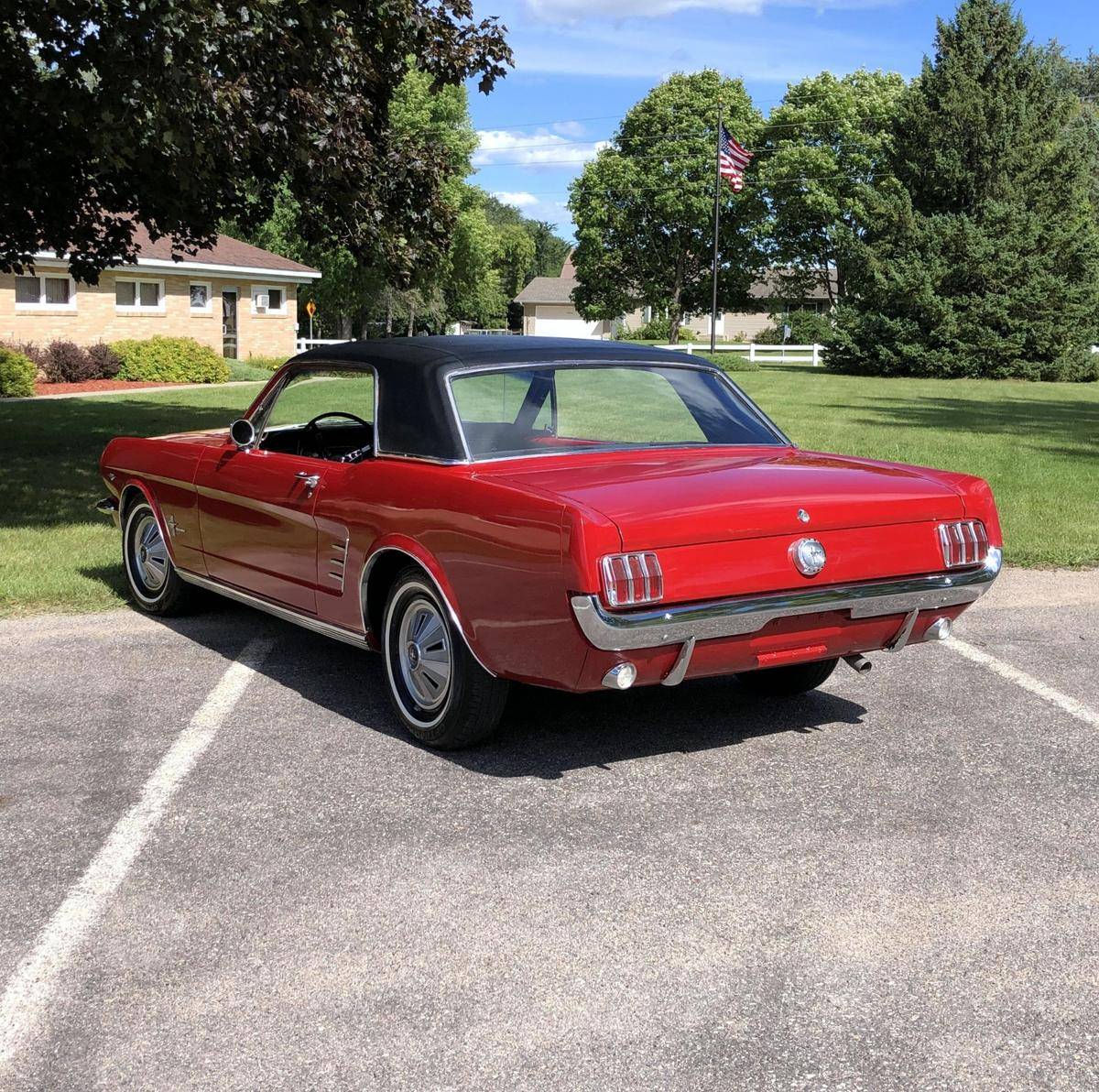 Ford Mustang V8 289 1966 prix tout compris