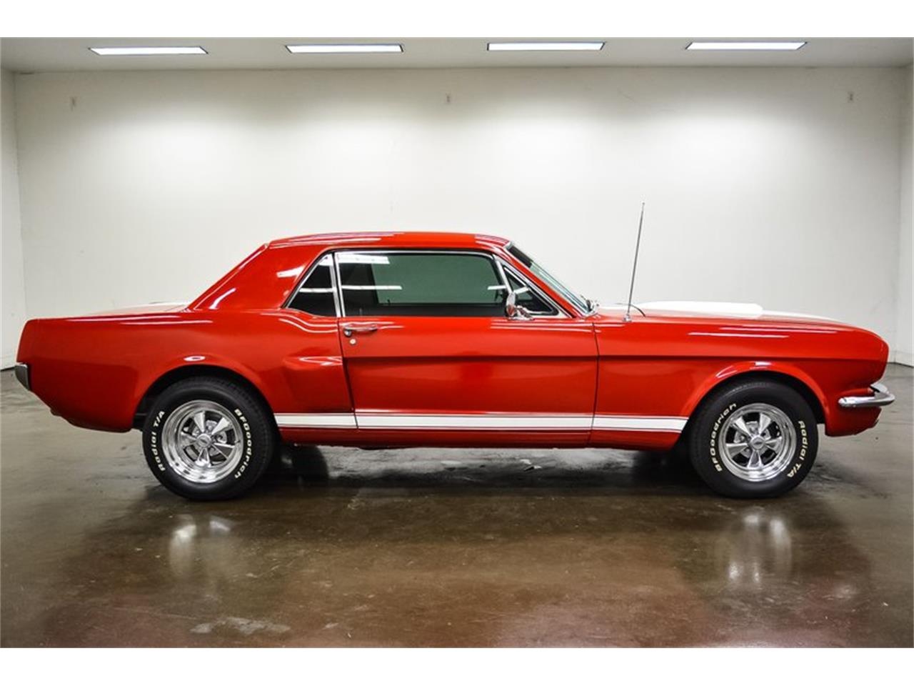 Ford Mustang V8 289 1966 prix tout compris