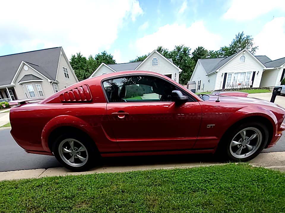 ford mustang Gt v8 2006 prix tout compris hors homolog 4500€