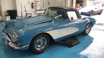 1961 Chevrolet Corvette V8 Prix tout compris