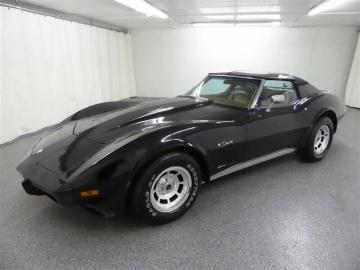 1975 Chevrolet Corvette V8 1975 Tout compris 