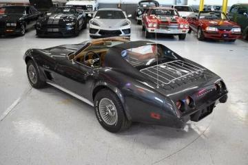 1975 Chevrolet Corvette V8 1975 Tout compris  