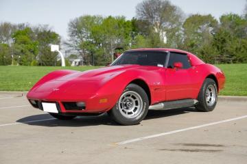 1977 Chevrolet Corvette Stingray Side Pipe L48 1977 Tout compris  