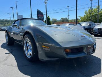 1981 Chevrolet Corvette 5.7L V8 1981 Tout compris 