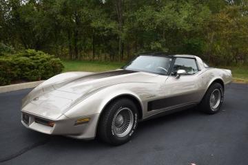 1982 Chevrolet Corvette Collectors Edition V8 de 5,7 L 350ci1982 Prix tout compris