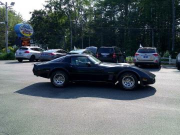 1982 Chevrolet Corvette 200 hp 5.7L V8 Tout compris  