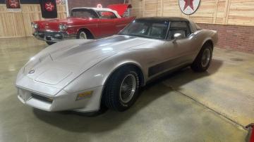 1982 Chevrolet Corvette V8 350 1982 Tout compris 