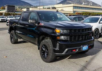 2021 Chevrolet Silverado 1500 Custom Trail Boss Crew Cab 4X4 Tout compris hors homologation 4500e