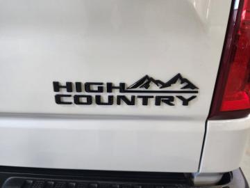 2022 Chevrolet Silverado  High Country Crew Cab 4X4 Tout compris hors homologation 4500e