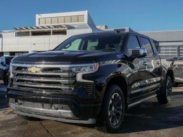 2023 Chevrolet Silverado    High Country Crew Cab 4X4 Tout compris hors homologation 4500e