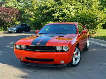 2009 Dodge Challenger Tout compris hors homologation 5500e