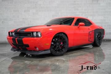 2009 Dodge Challenger SRT8 Tout compris hors homologation 4500e