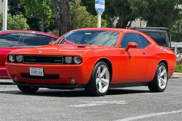 2010 Dodge Challenger SRT8 Tout compris hors homologation 4500e