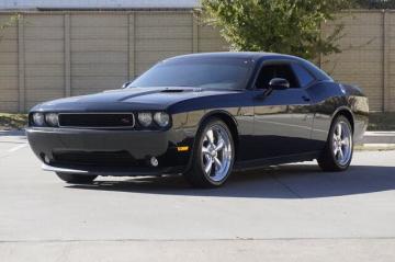 2013 dodge challenger R/T V8 213 Prix tout compris hors homologation 4500€