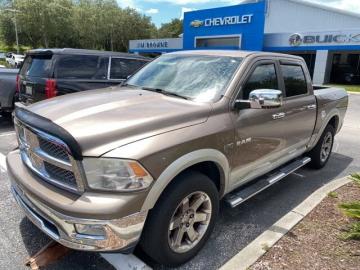 2009 dodge ram  Laramie Rambox Crew Cab 4WD V8 2009 Prix tout compris Hors homologation 4500€