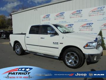 2013 dodge ram Boite 8 Suspension Laramie Crew Cab 4WD 2013 Prix tout compris Hors homologation 4500€