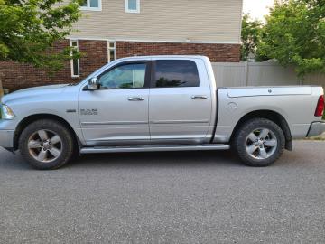 2014 DODGE ram RAMBOX 5.7L Hemi, 4wd  Tout compris hors homologation 4500e