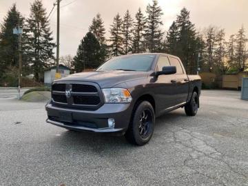 2017 DODGE RAM 4WD Crew Cab  V8 5.7l 2017 Prix tout compris Hors homologation 4500€