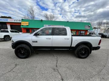 2017 Dodge  RAM Night Sus; Pne. Rebel Crew Cab 4x4 Tout compris hors homologation 4500e