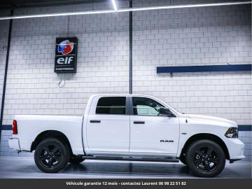 2022 Dodge  RAM 1500 Classic SLT Night Package | 5.7L V8 HEMI | 6-