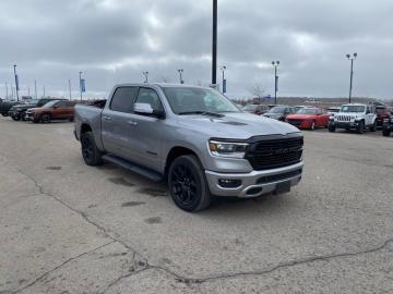 2022 Dodge  RAM Sport Night 12P 5.tL 4x4 Tout compris hors homologation 4500e