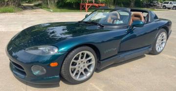 1993 DODGE Viper RT10 400 hp 8L V10 Tout compris  
