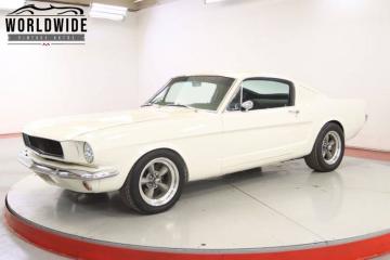 1965 Ford Mustang 306 ci 1965 V8 Prix tout compris