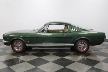 1966 Ford Mustang Fastback GT A 1966 Prix tout compris