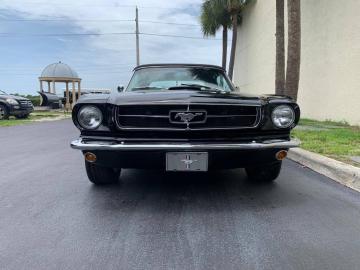 1966 Ford Mustang V8 289 cabriolet intérieur Pony code c Prix tout compris