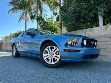 2006 Ford Mustang GT V8 Tout compris hors homologation 4500e