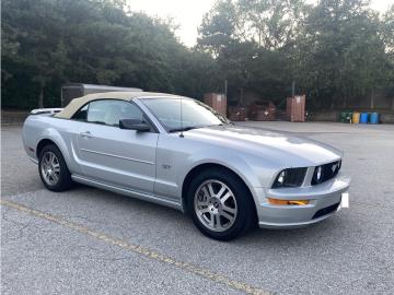 2006 Ford Mustang GT V8 Tout compris hors homologation 4500e