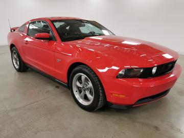 2010 Ford Mustang V8 GT 2010Prix tout compris hors homologation 4500 €