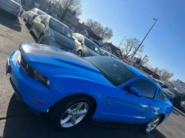 2010 Ford Mustang GT 315 hp 4.6L V8 Tout compris hors homologation 4500e