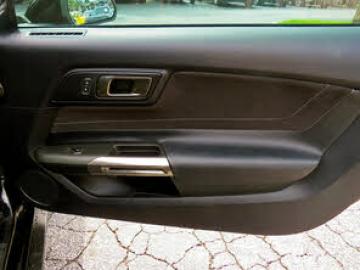 2016 Ford Mustang  Tout compris hors homologation 4500e