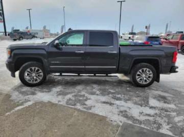 2015 GMC Sierra 1  6.2L Denali Crew Cab 4x4 Tout compris hors homologation 4500e