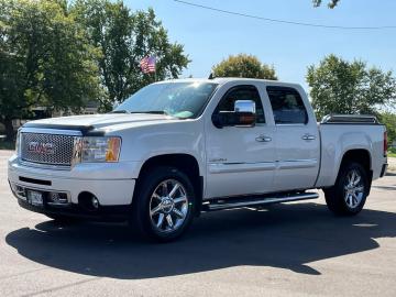 2013 GMC Sierra   Ethanol Denali Crew Cab 4X4 Tout compris hors homologation 4500e