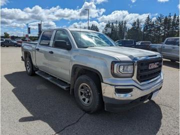 2017 GMC Sierra   Crew Cab 4WD Tout compris hors homologation 4500e