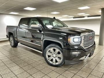 2017 GMC Sierra   Denali Crew Cab 4x4 Tout compris hors homologation 4500e