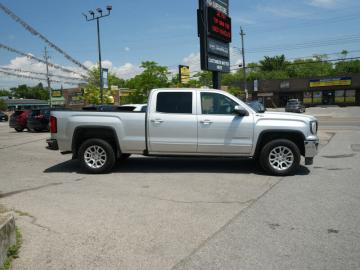 2018 GMC Sierra   Crew Cab 4WD Tout compris hors homologation 4500e