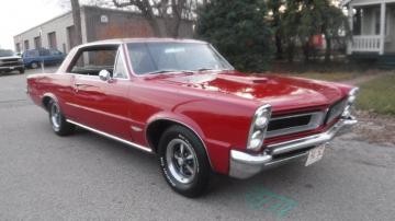 1965 Pontiac GTO 389 TRI POWER AUTO COUPE 1965 Prix tout compris