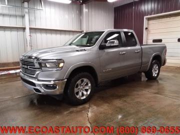 2020 ram 1500 Laramie Quad Cab 4WD 2020 Prix tout compris