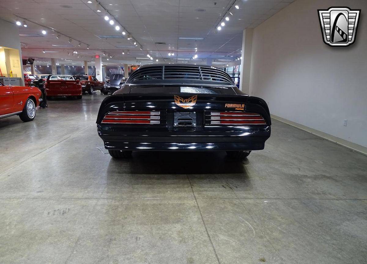 Pontiac Firebird 350 v8 1977 prix tout compris