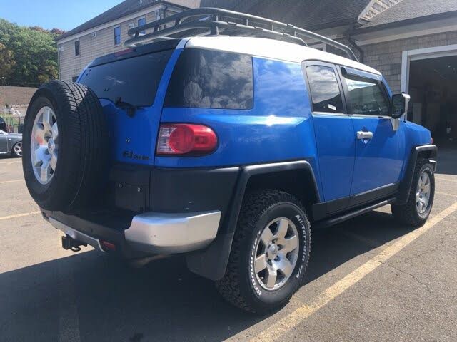 toyota fj cruiser 1ere main 2007 prix tout compris hors homolog 4500€